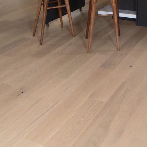 mirage_flair_White-Oak-Character-White-Mist-700x500